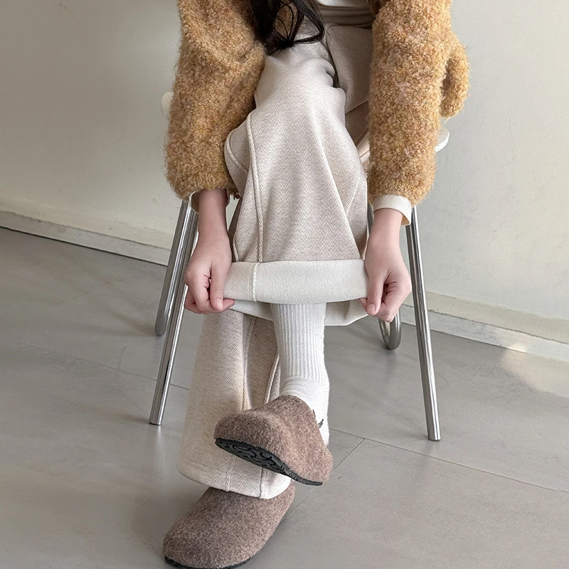 女童加绒裤子秋冬款2025新款儿童阔腿裤外穿加厚女大童直筒裤冬季