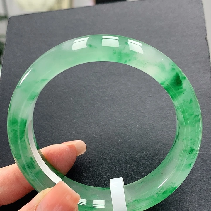 石英质玉手镯未镶嵌K****r