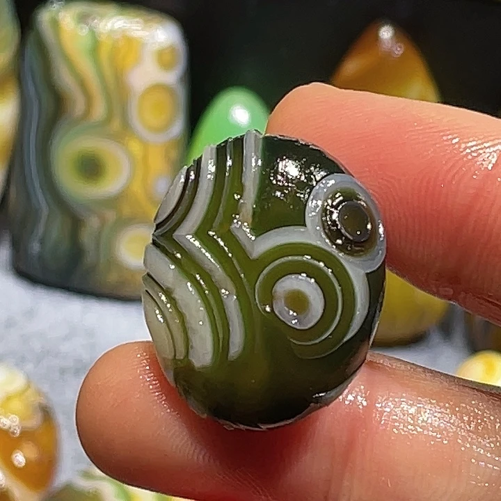 玛瑙/玉髓未镶嵌珠宝奇石