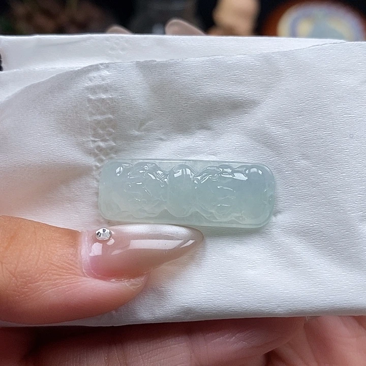 翡翠挂件未镶嵌吊坠
