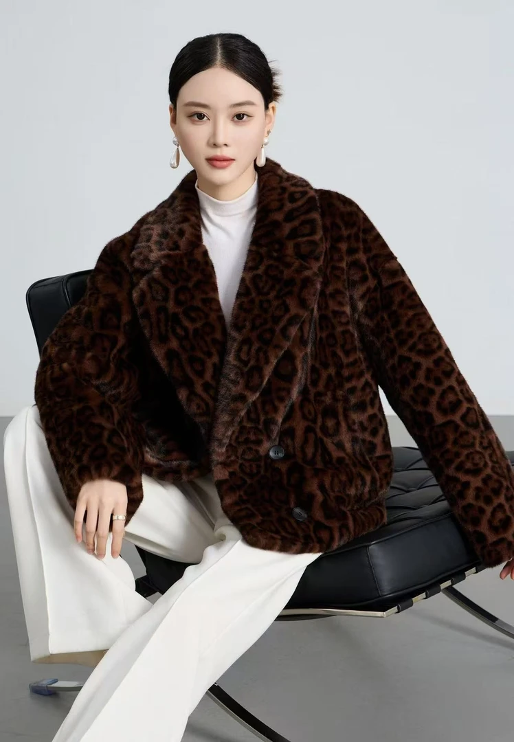 【金标正品反季清】海宁皮北极貂高端气质时尚短款8302