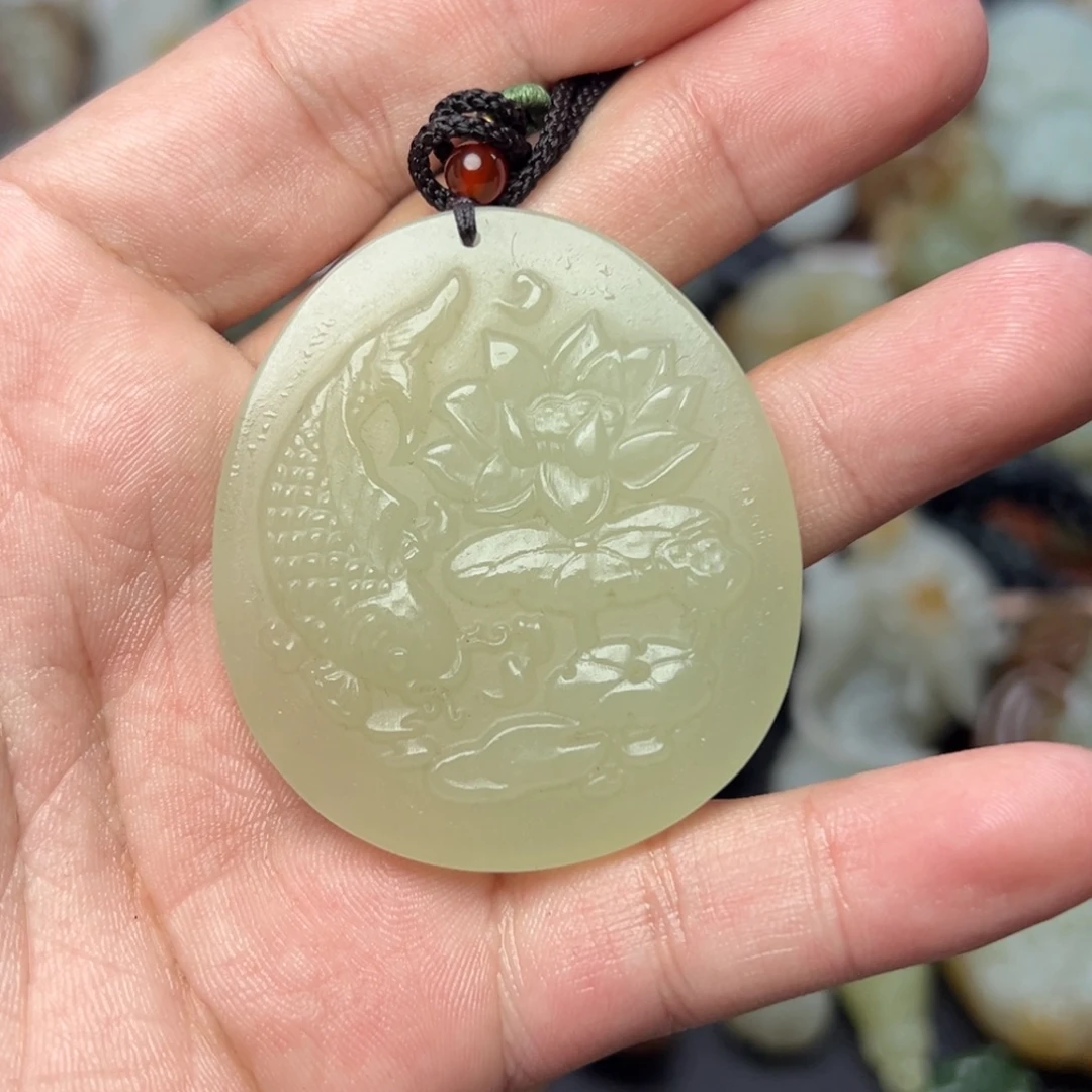 和田玉未镶嵌挂件