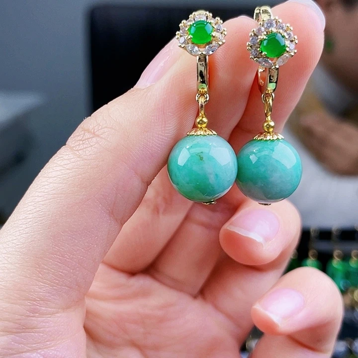 翡翠耳饰未镶嵌饰品