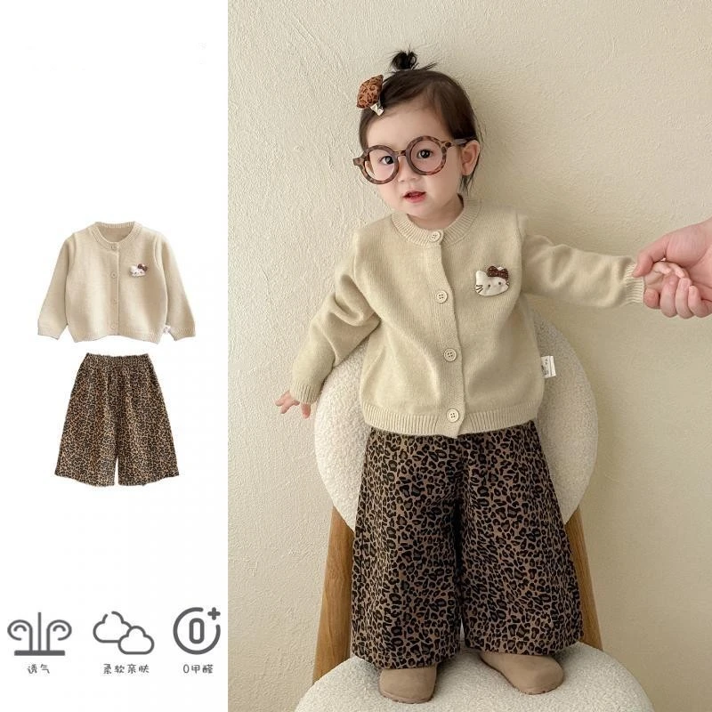 女小童秋装分体套装2025新款韩系洋气小月龄女宝宝毛衣开衫两件套