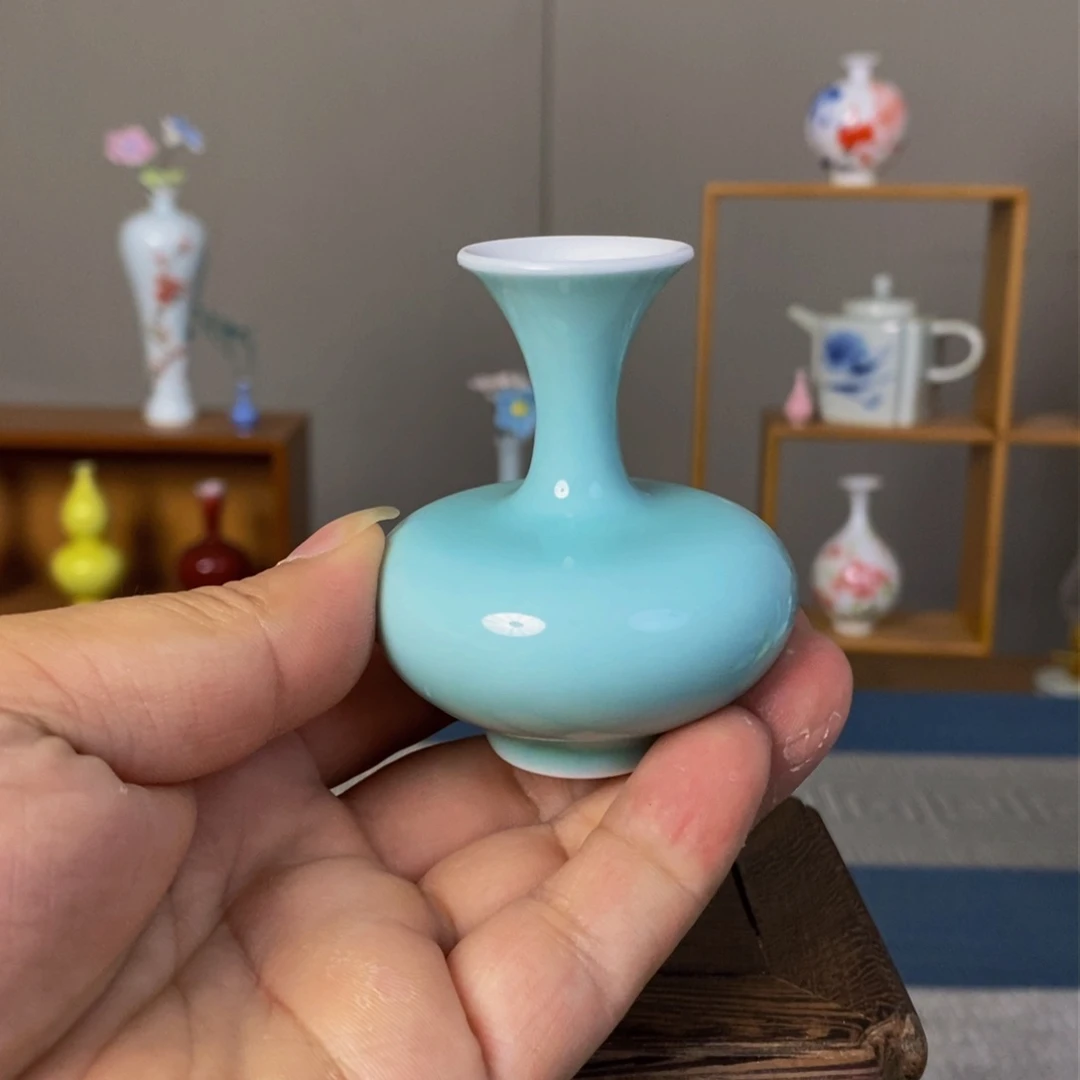 摆件景德镇瓷器精品陈列