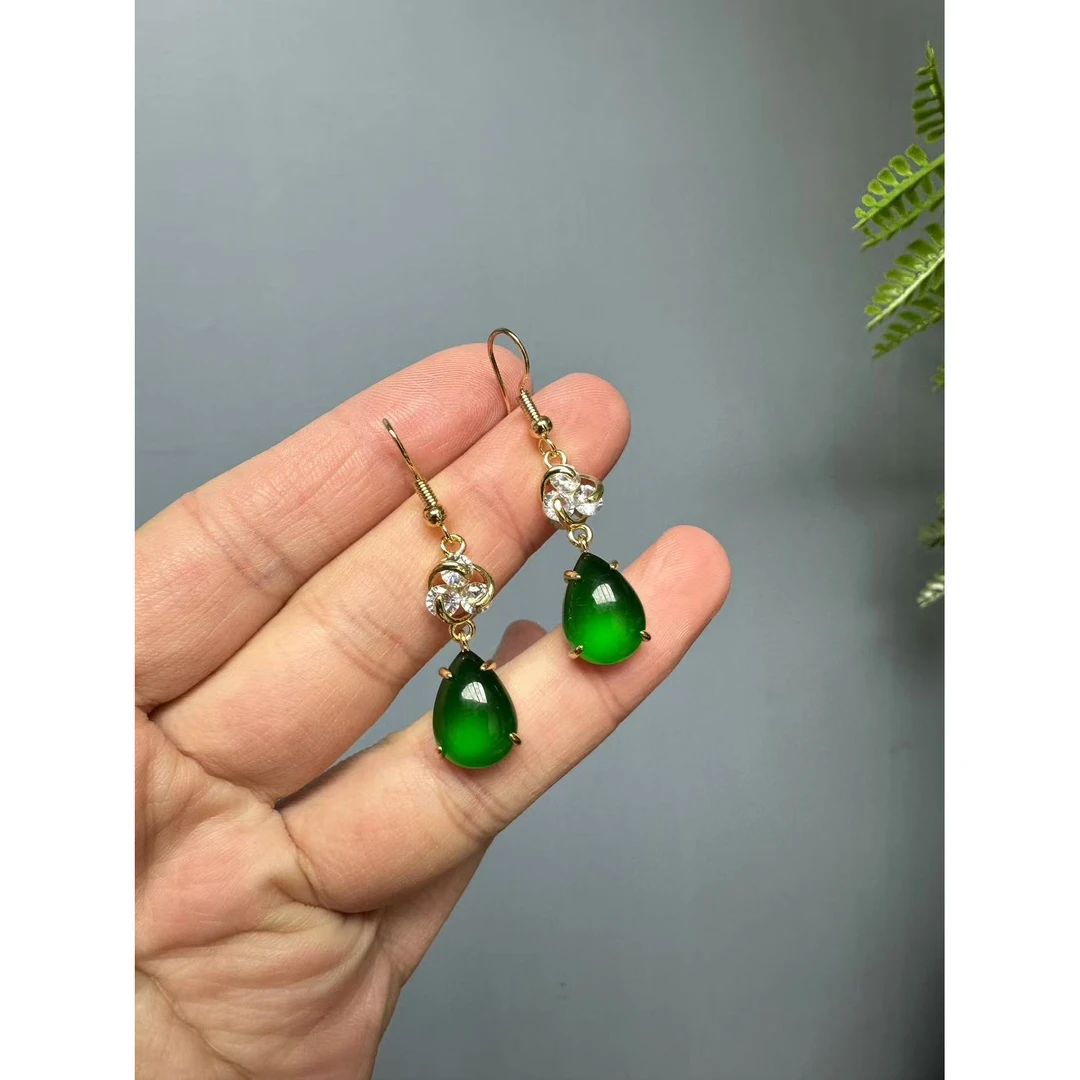 翡翠设计款14k辣绿四爪水滴耳钩