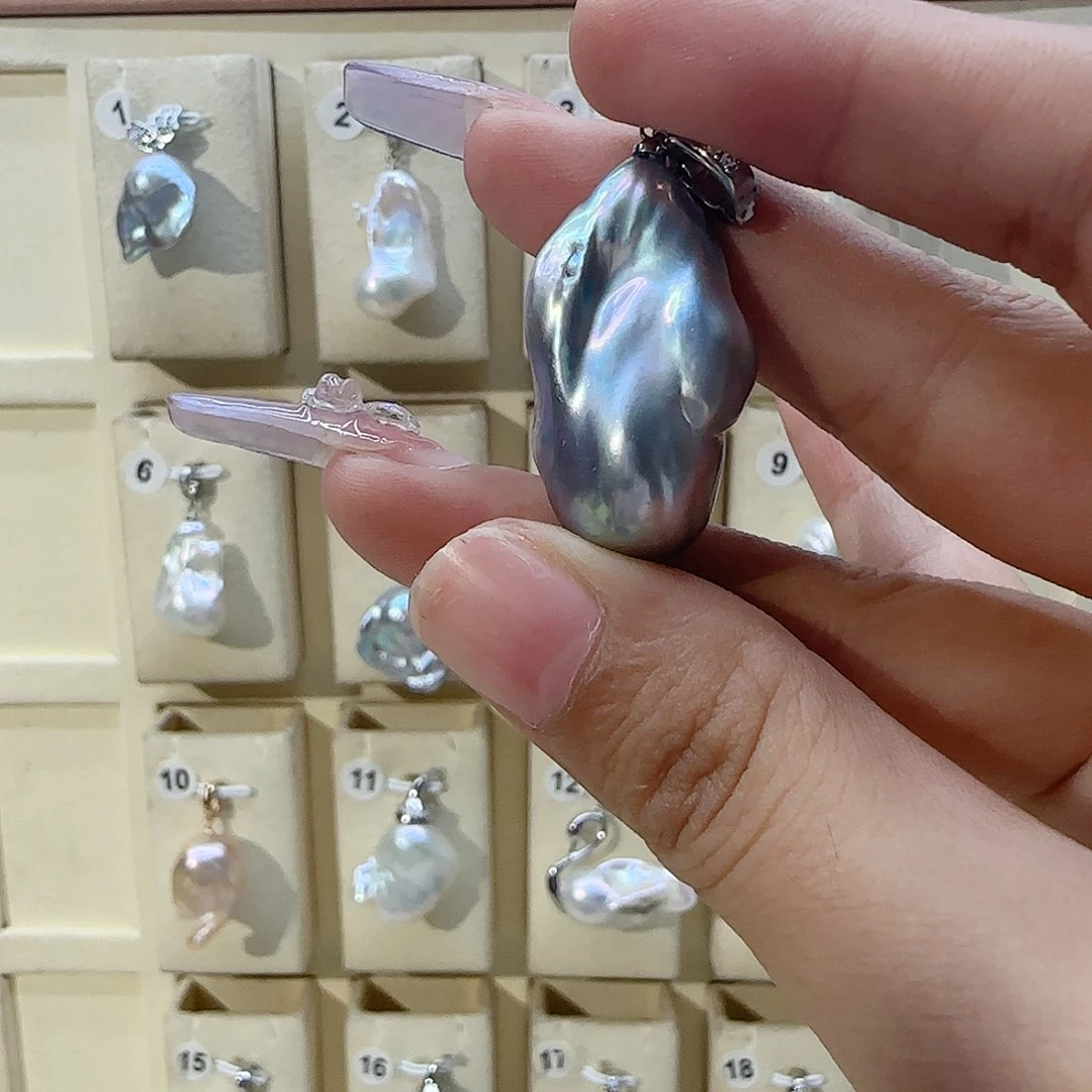 淡水珍珠合金颈饰