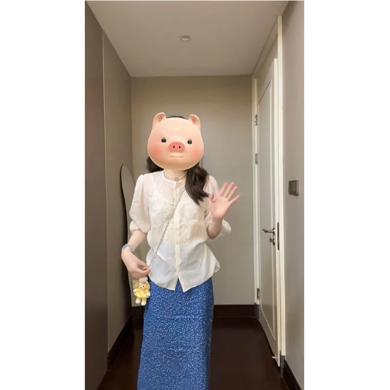 2025春季新款法式时尚纯色长袖衬衫配蓝色超好看碎花半身裙两件套