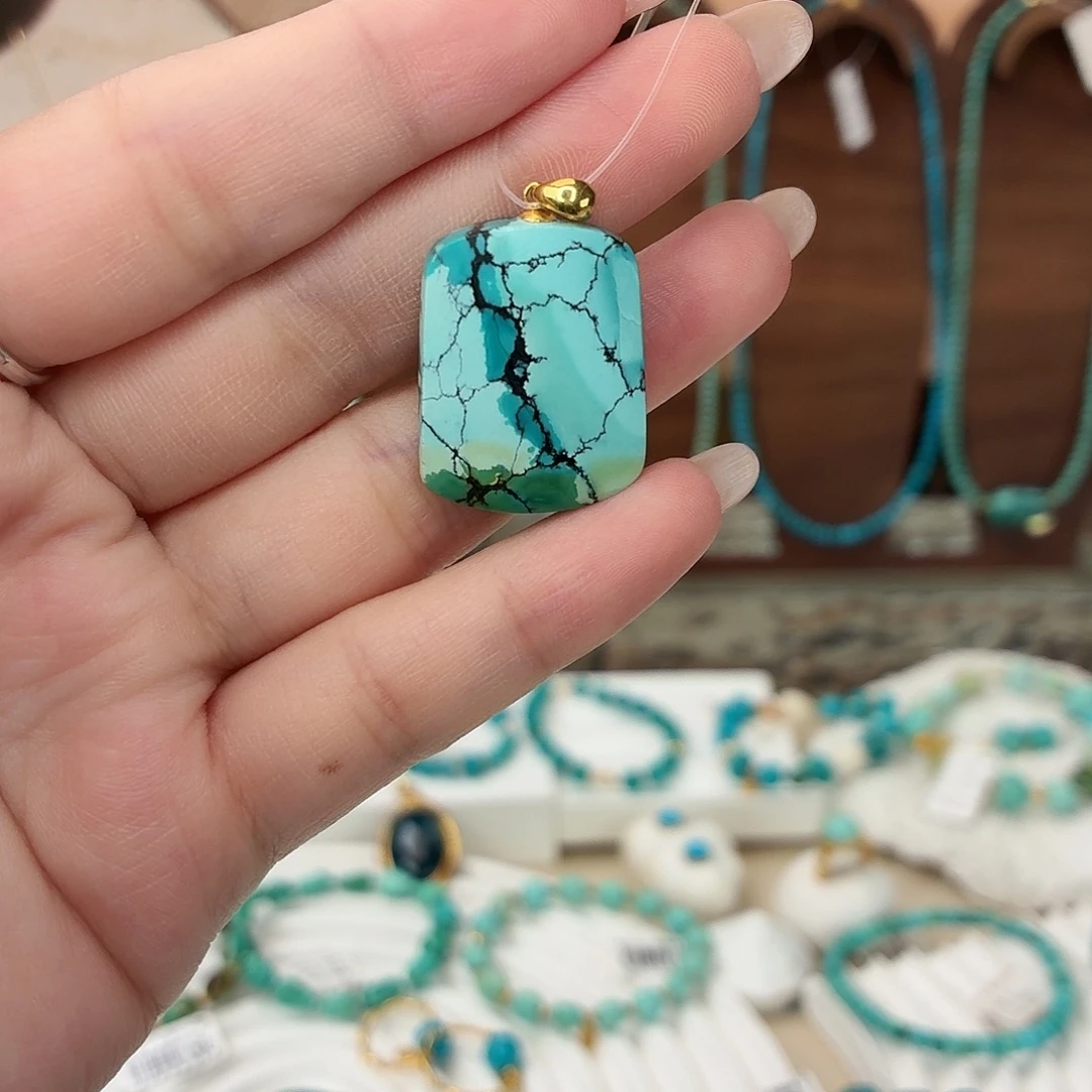 18K金镶嵌绿松石吊坠(不含链)