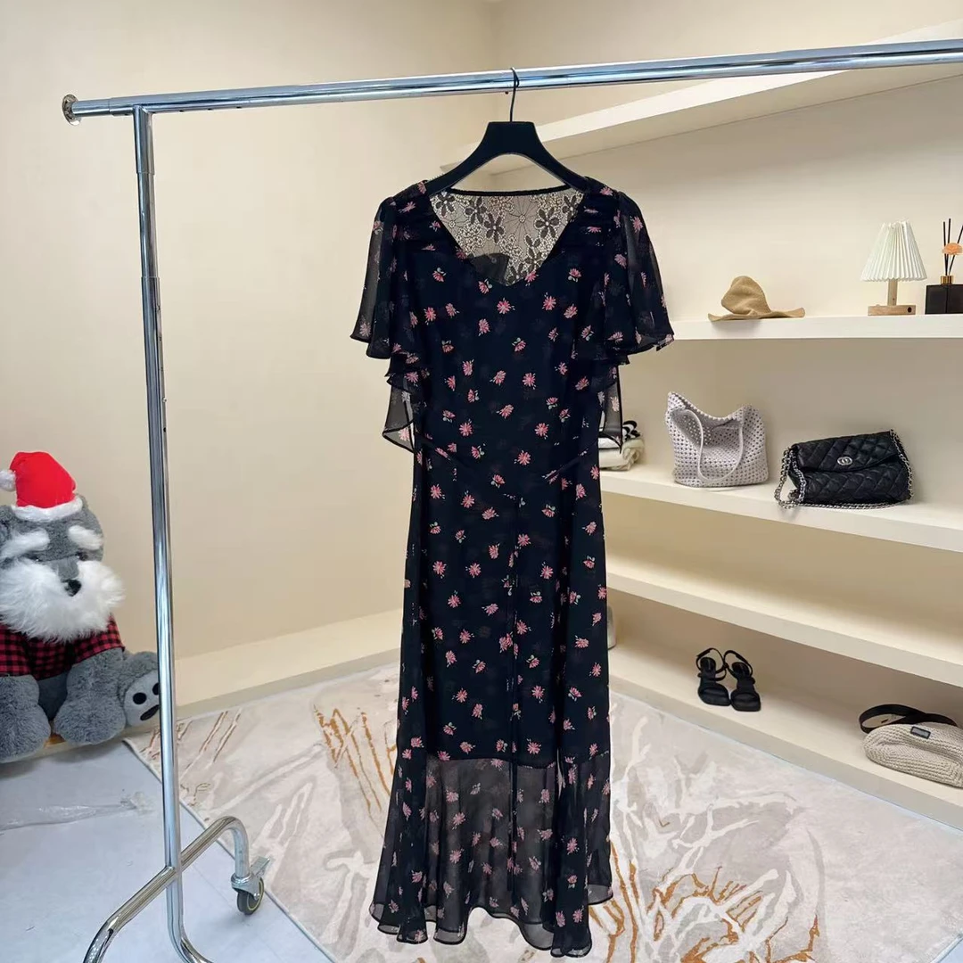 【文5163】 甜美蕾丝拼接碎花收腰连衣裙