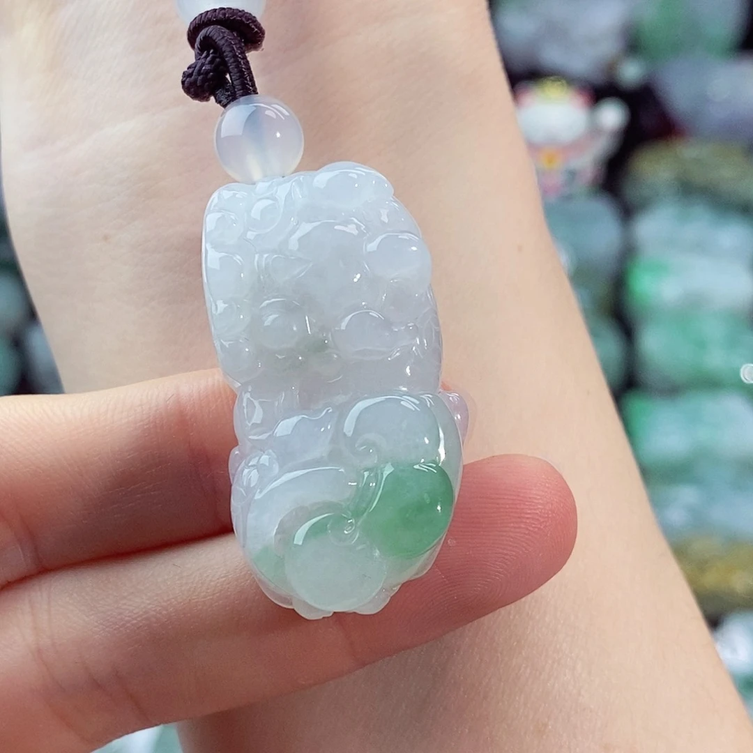 颈饰未镶嵌翡翠天然