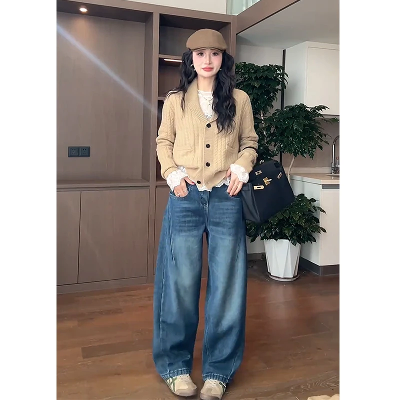 今年流行漂亮套装2025新款小众设计感打底衫针织开衫牛仔裤三件套