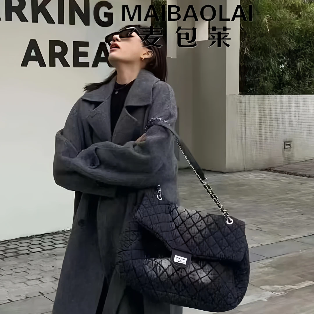 2025秋新款大容量小香风菱格链条翻盖松弛感托特墨染单肩腋下包包