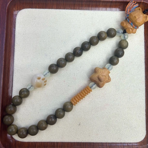 A05绿檀小熊星星手机挂0057