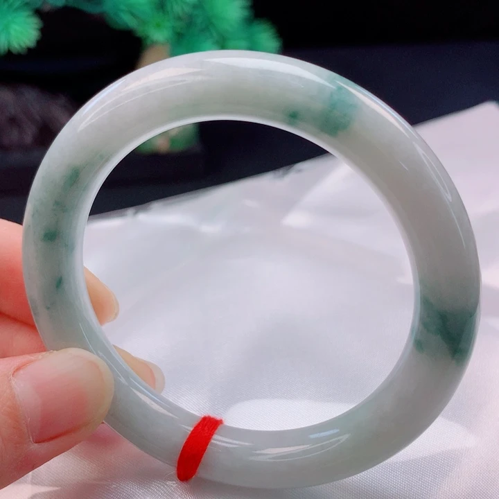 翡翠未镶嵌手镯（圆镯）55圈口