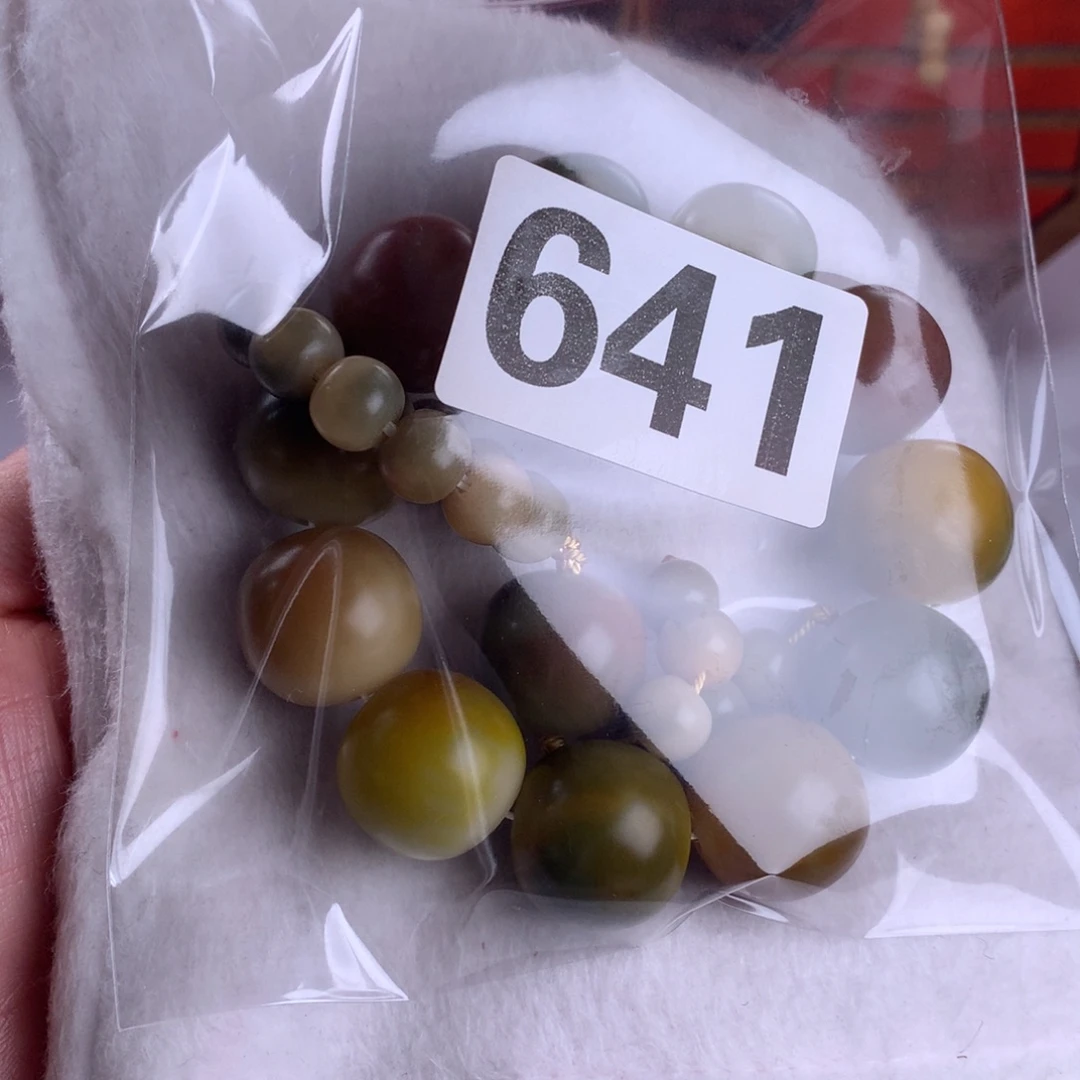 一***白菩提根/象牙果手串