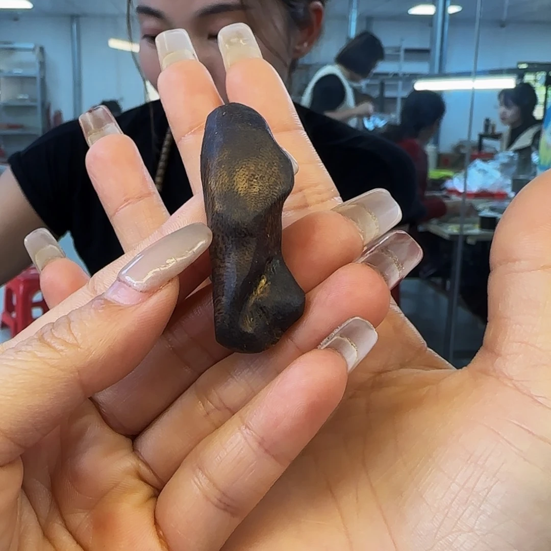 沉香吊坠多样性发货1条3.8