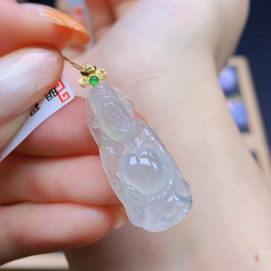 翡翠18K金镶嵌颈饰翡翠