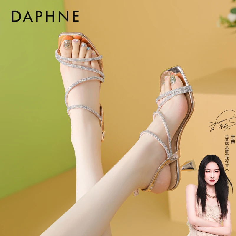 达芙妮法式网红一字带配裙子气质仙女风凉鞋外穿中跟水钻高跟鞋女