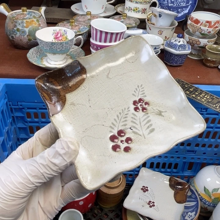 他家瓷器真美…开播了