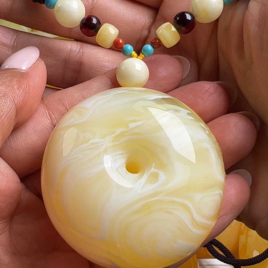 蜜蜡毛衣链未镶嵌无烤色无优化无补胶无煮蜜无辐照