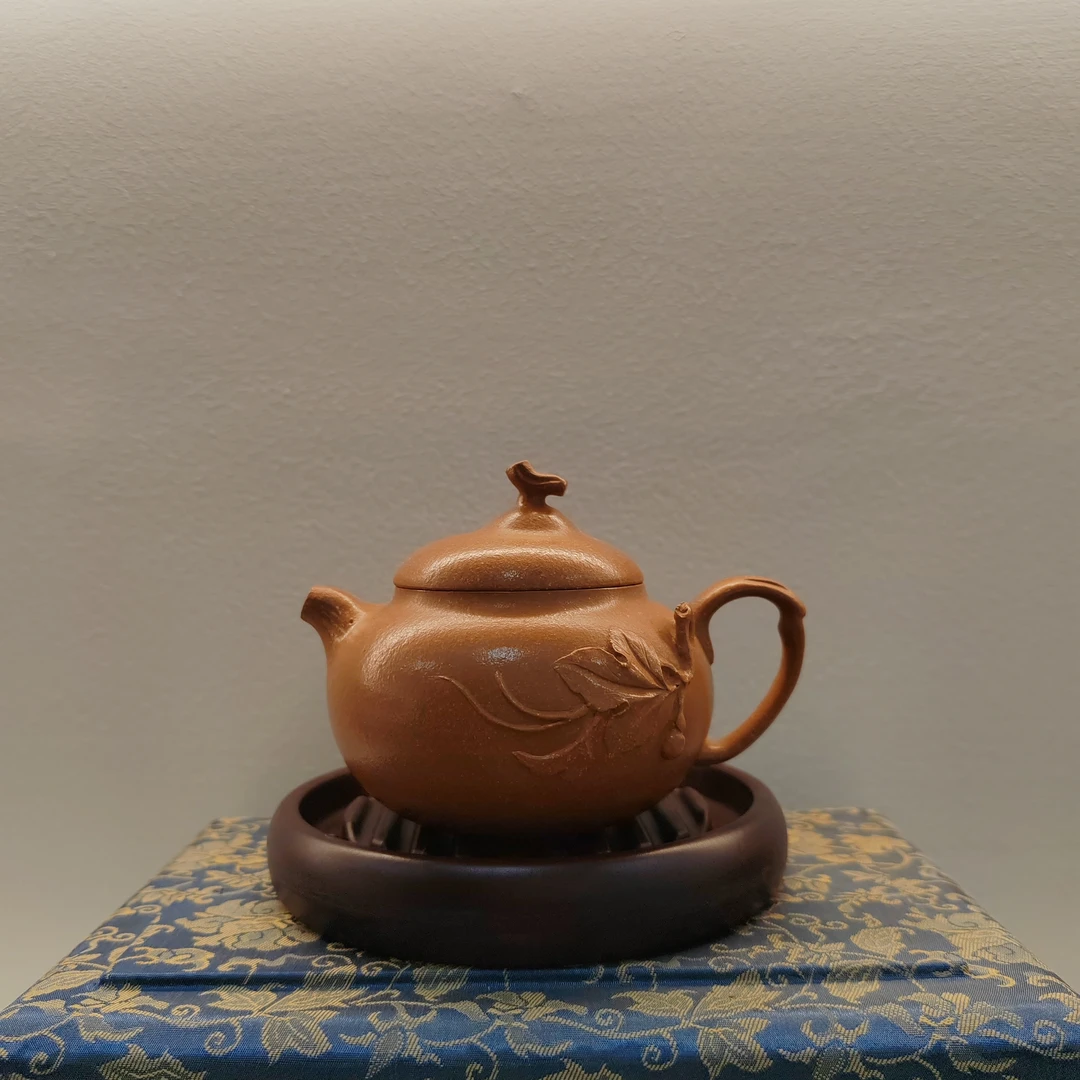 慕子-文化——黄降坡贴叶茄瓜-紫砂壶