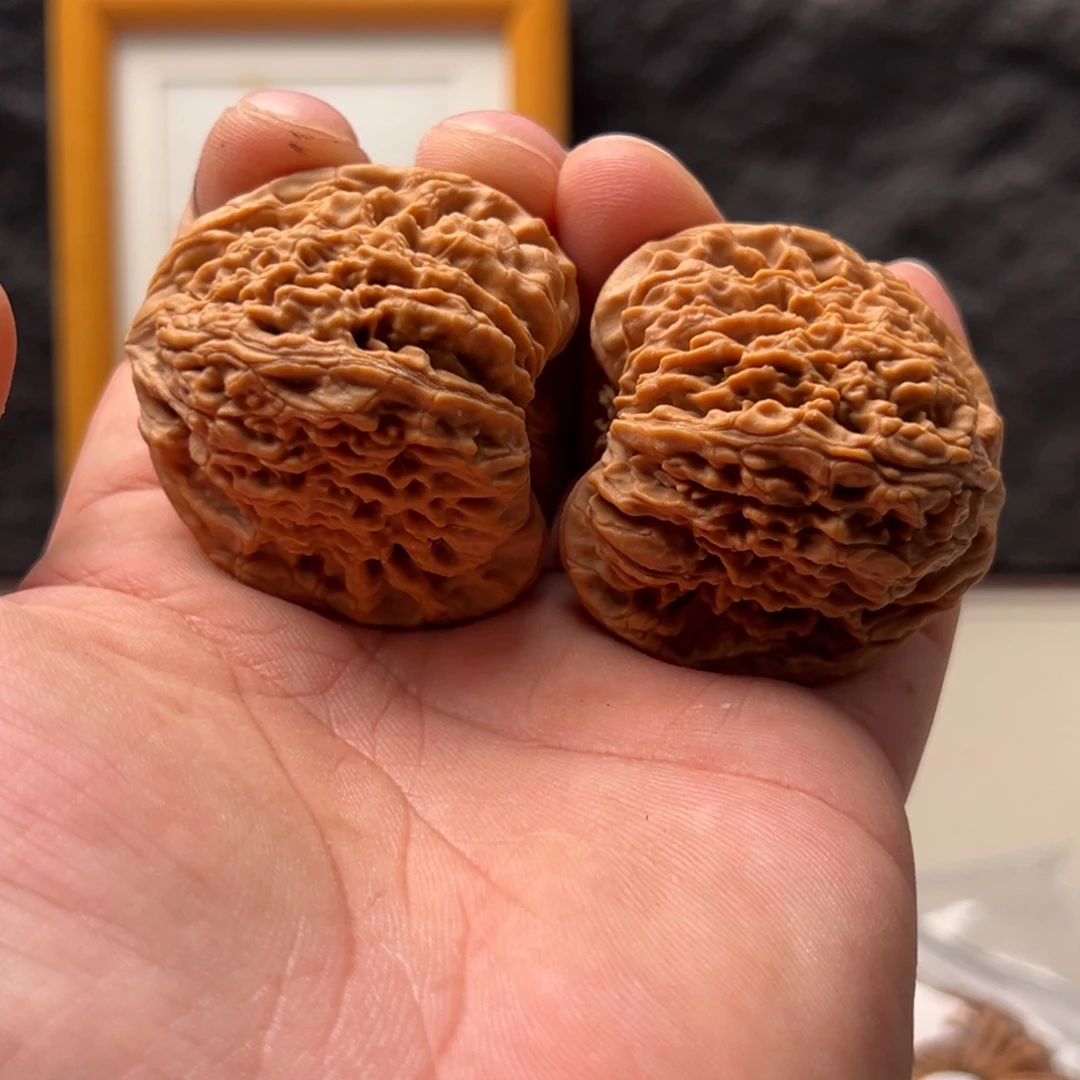 天***练文玩核桃把件南疆45黄尖