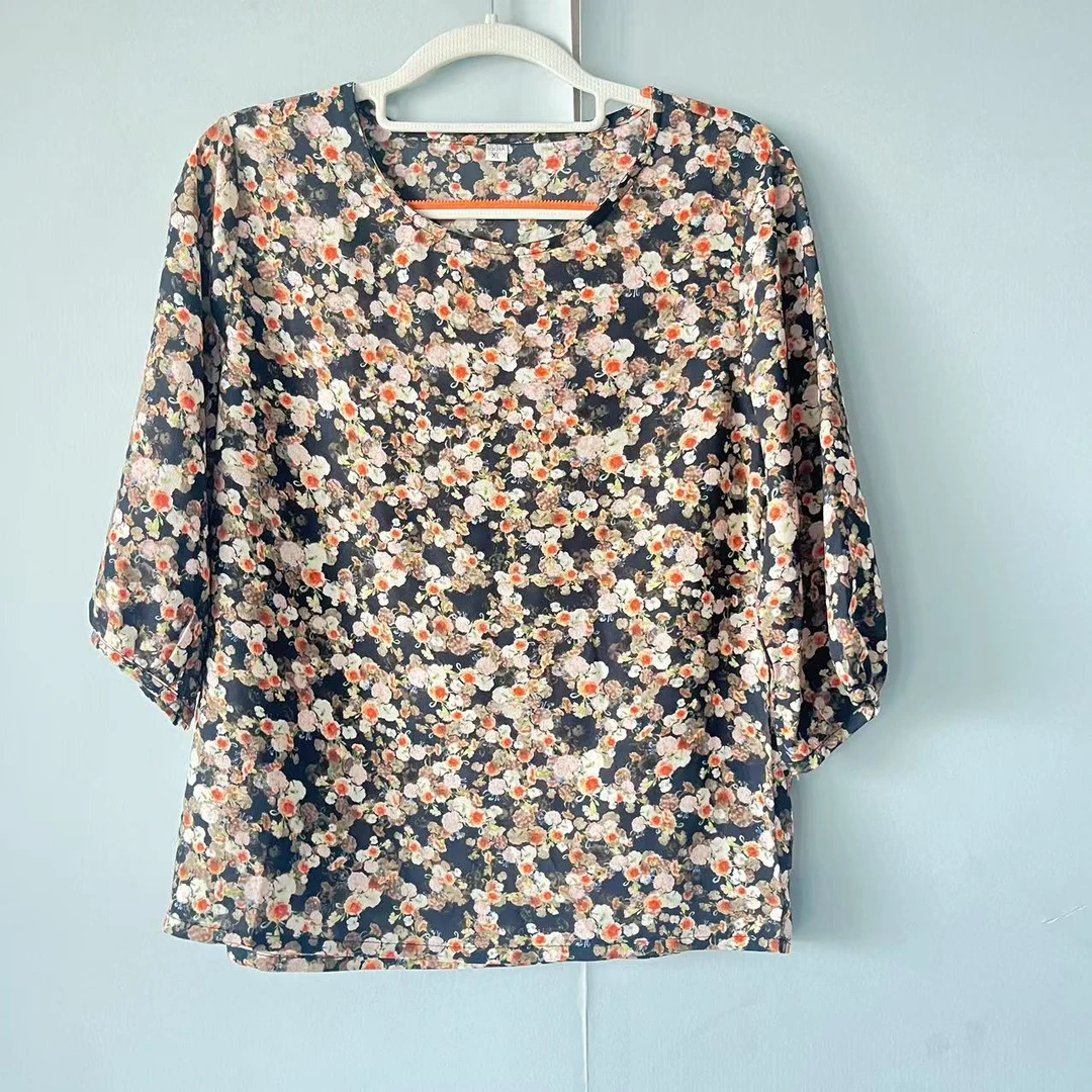 004圆领轻薄碎花妈妈装