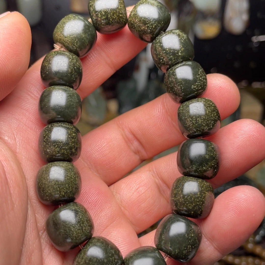 岫岩河磨玉（透闪石质玉）未镶嵌颈饰14×13