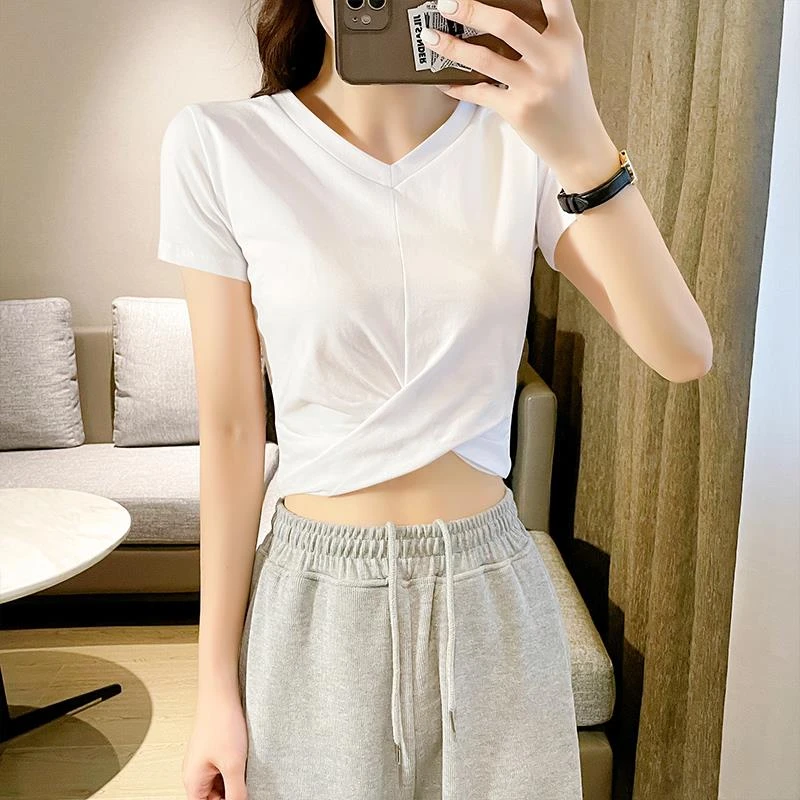 白色短款T恤女V领夏露脐短袖设计感小众2025新款紧身高腰打底上衣