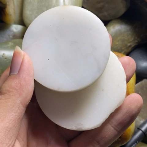未镶嵌和田玉（糖玉）挂件