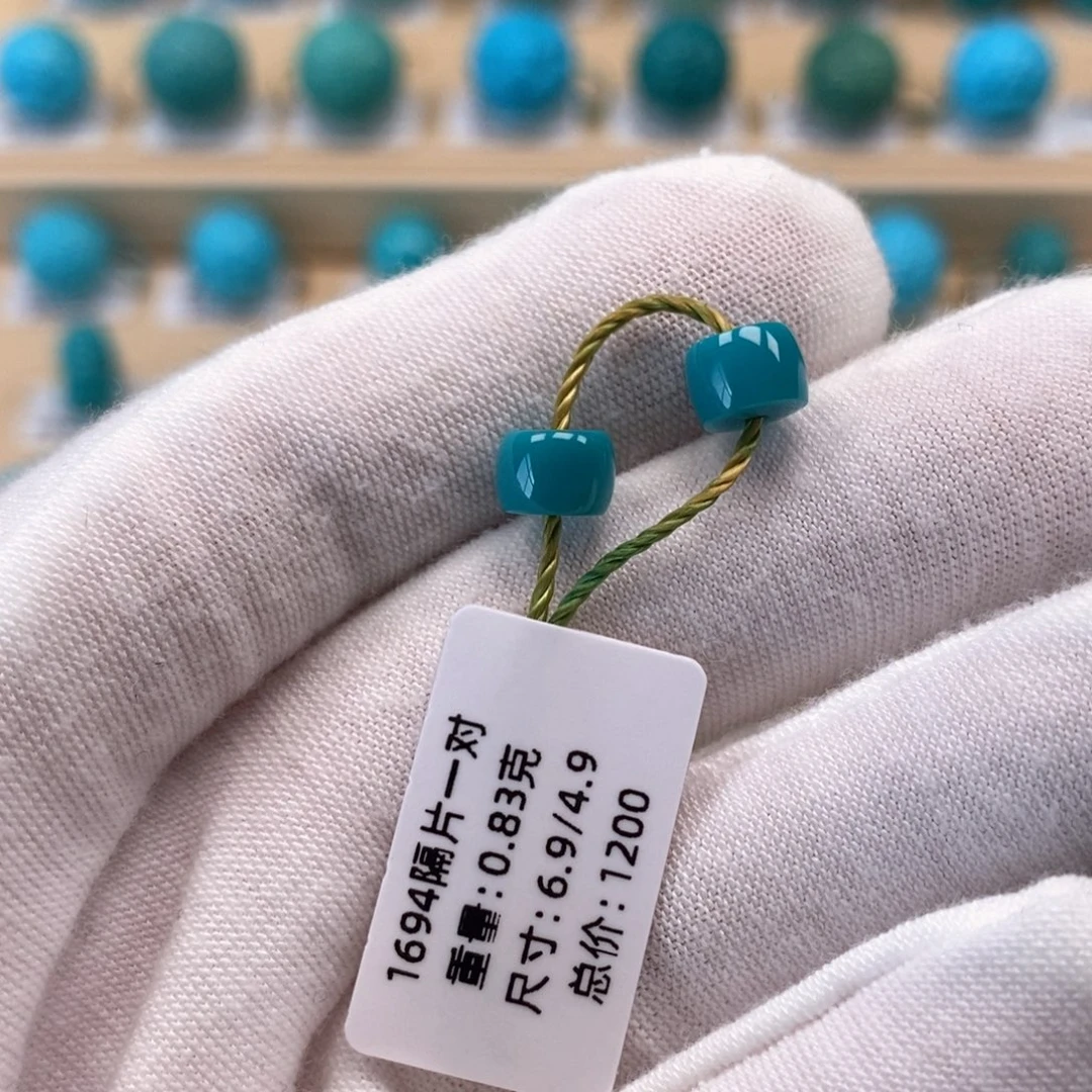 绿松石未镶嵌精品高瓷绿松石哦