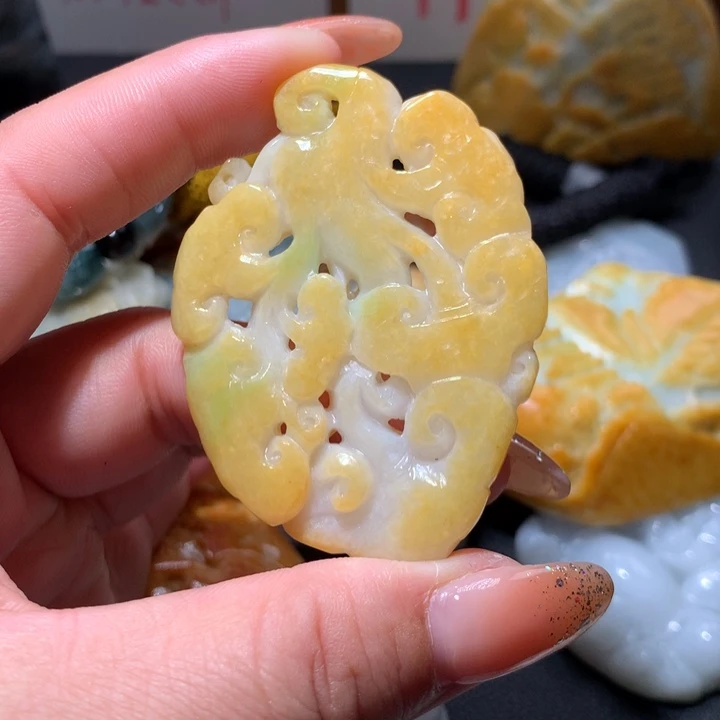 翡翠未镶嵌颈饰保真天然A货翡翠