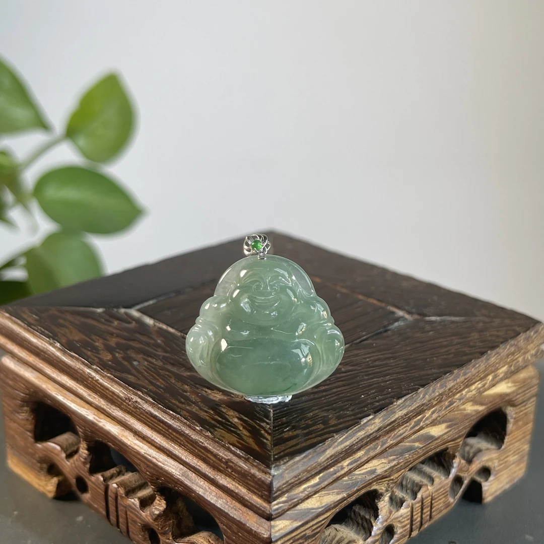 JGB10-184 天然缅甸A货翡翠  18K扣头佛公