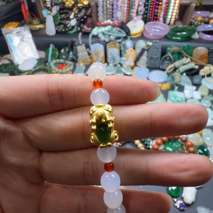 单***狗合金手串和田玉（碧玉）貔貅手串