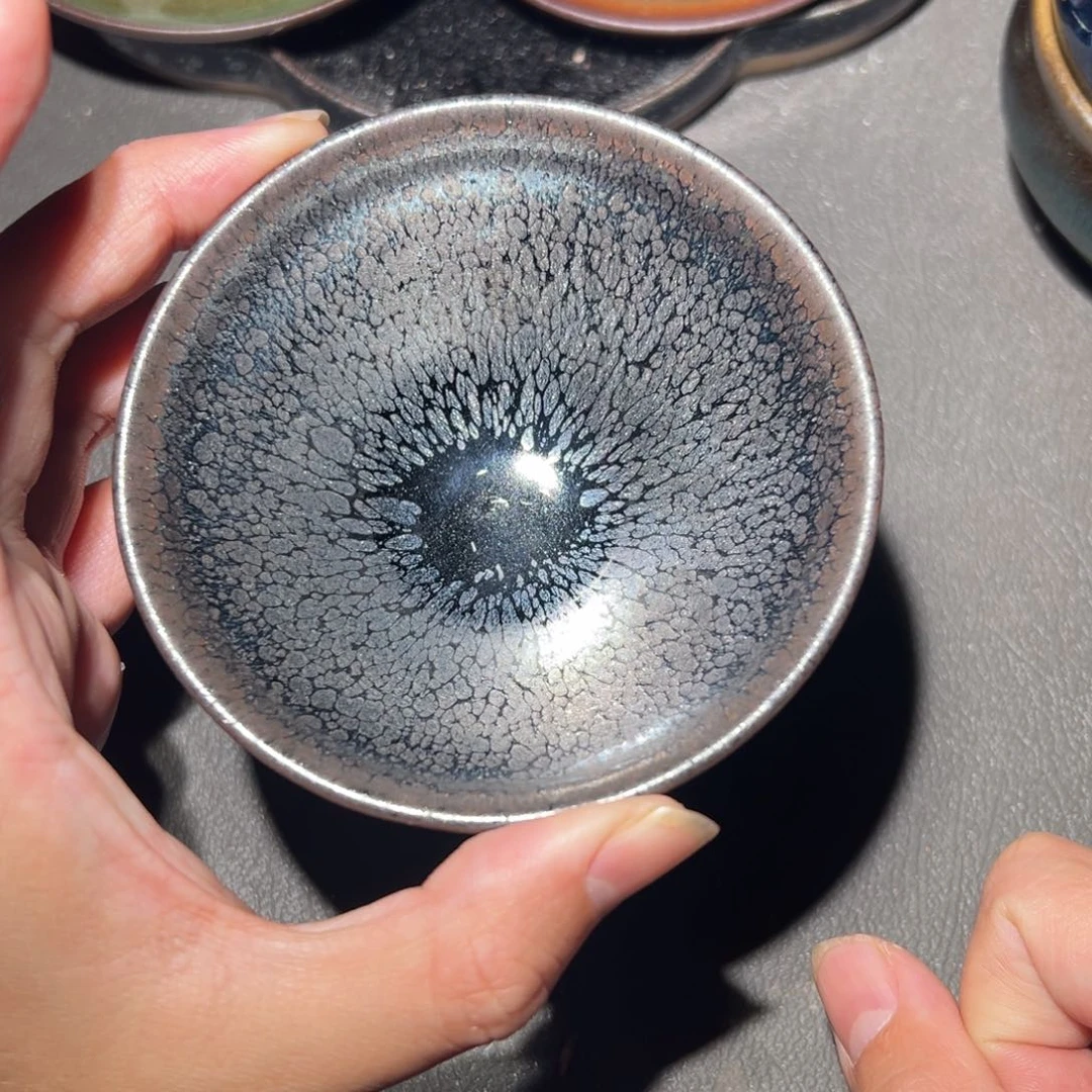 茶盏你就这样把我们之间不一样吧