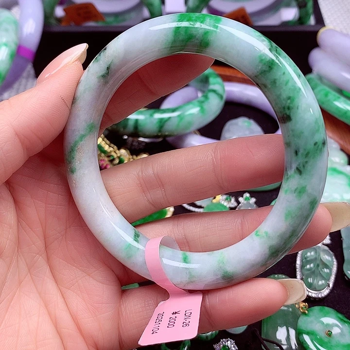 翡翠未镶嵌手镯翡翠