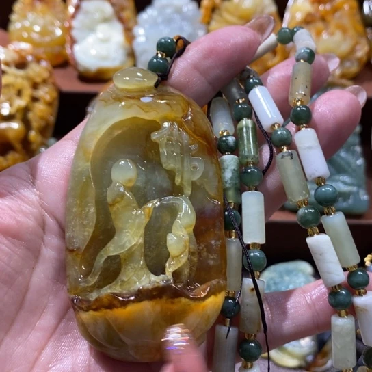 蛇纹石玉未镶嵌颈饰