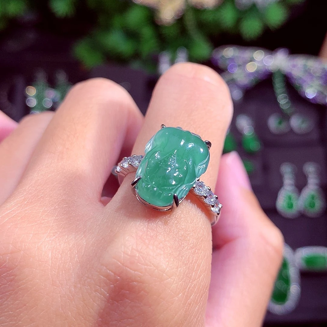 颈饰未镶嵌翡翠天然