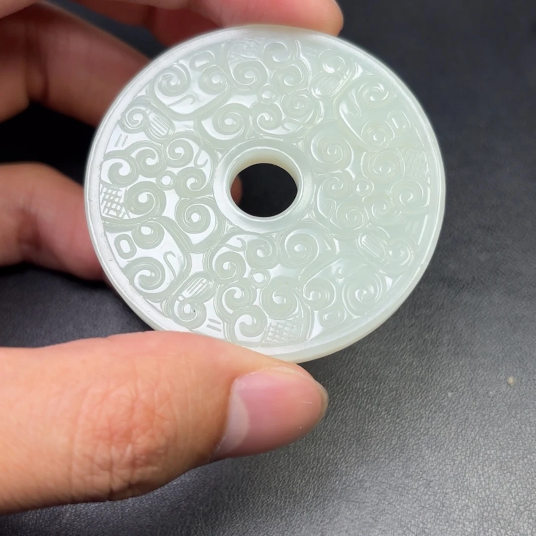 y***o和田玉未镶嵌挂件