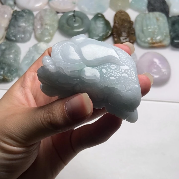 翡翠未镶嵌颈饰金蟾28