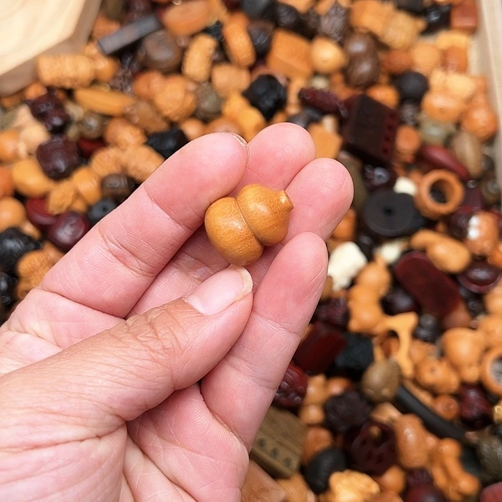 大叶紫檀（黑酸枝木类）弘*