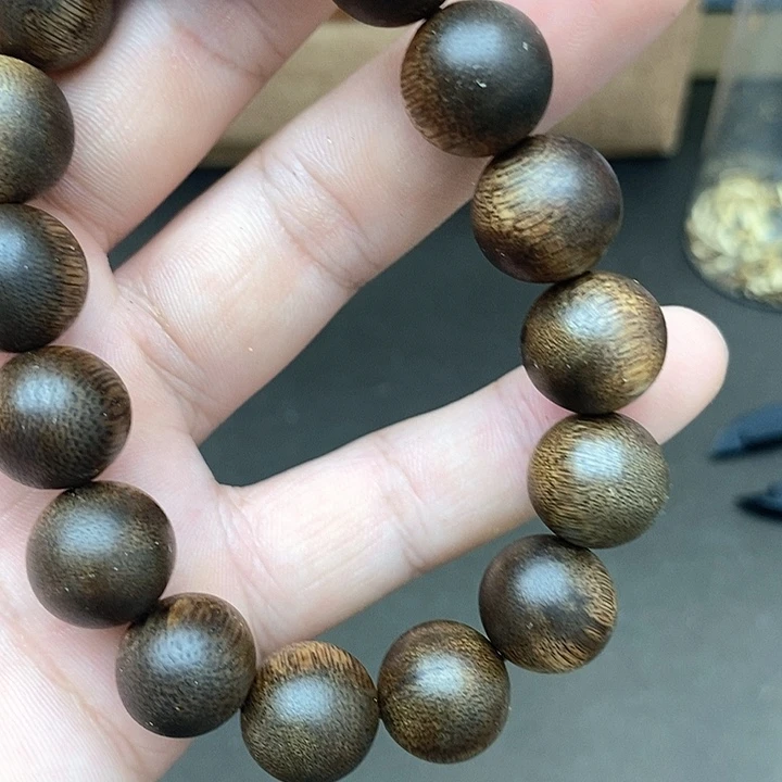 沉香碎屑沉香越南芽庄野生白奇17