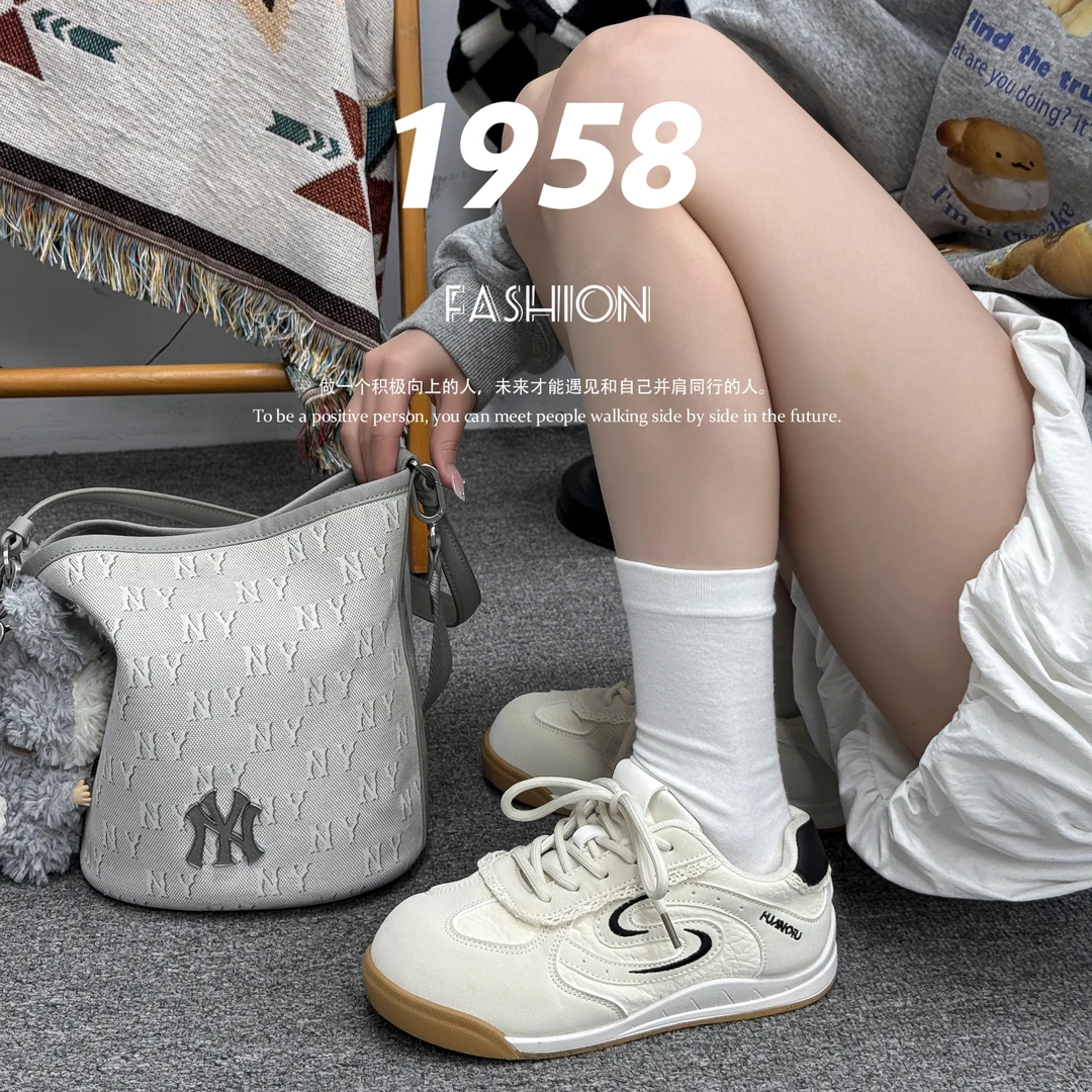 环球学生德训鞋秋季新款2025ins潮流休闲鞋校园学生百搭运动鞋女