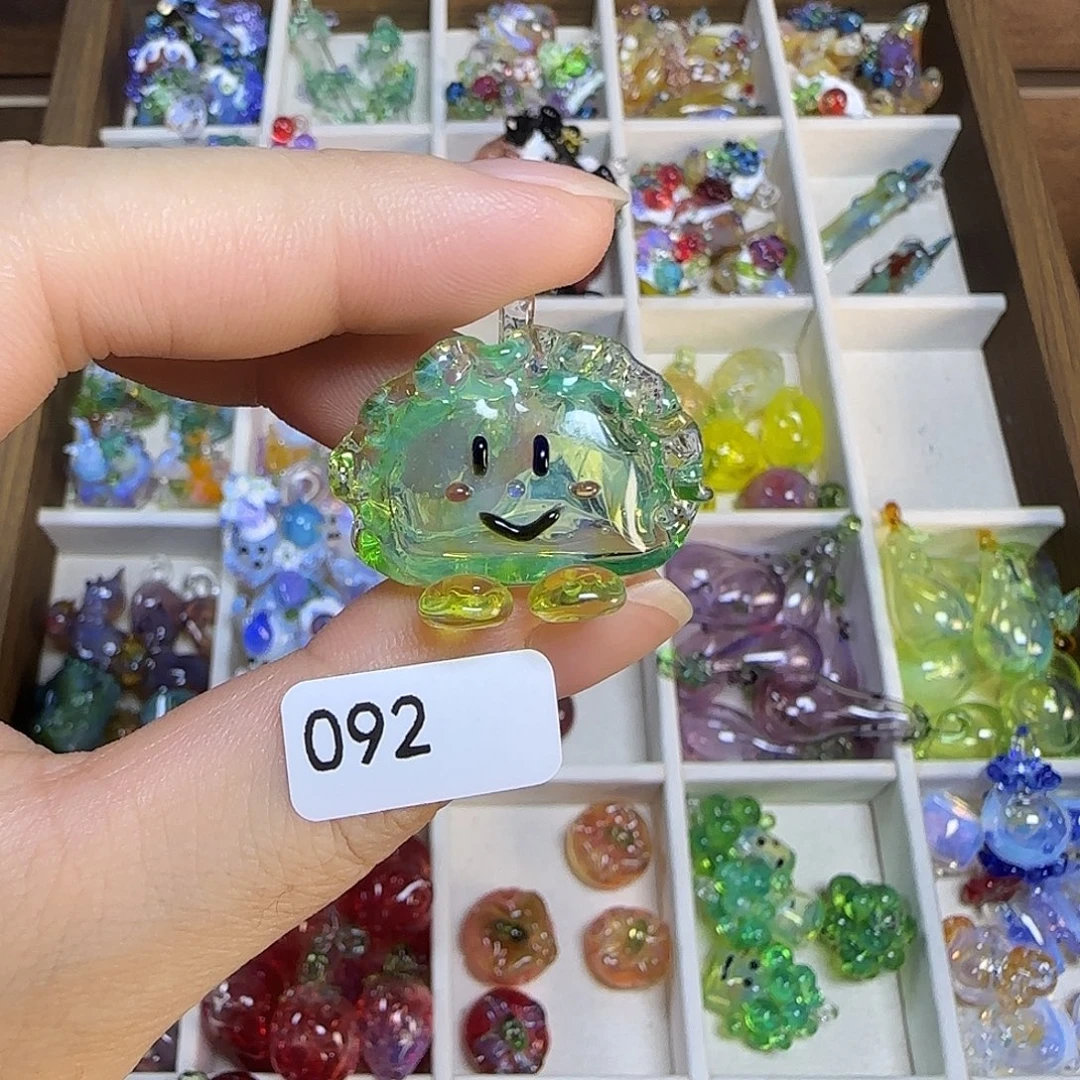 玻璃颈饰空心吊坠手工非遗