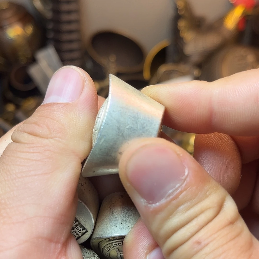 精美铜器工艺品等