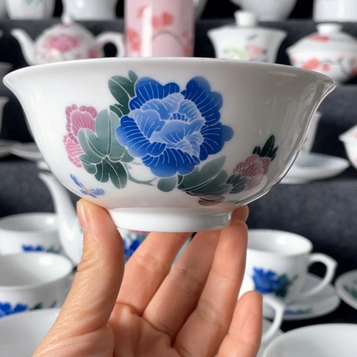 景德镇陶瓷芙蓉花碗