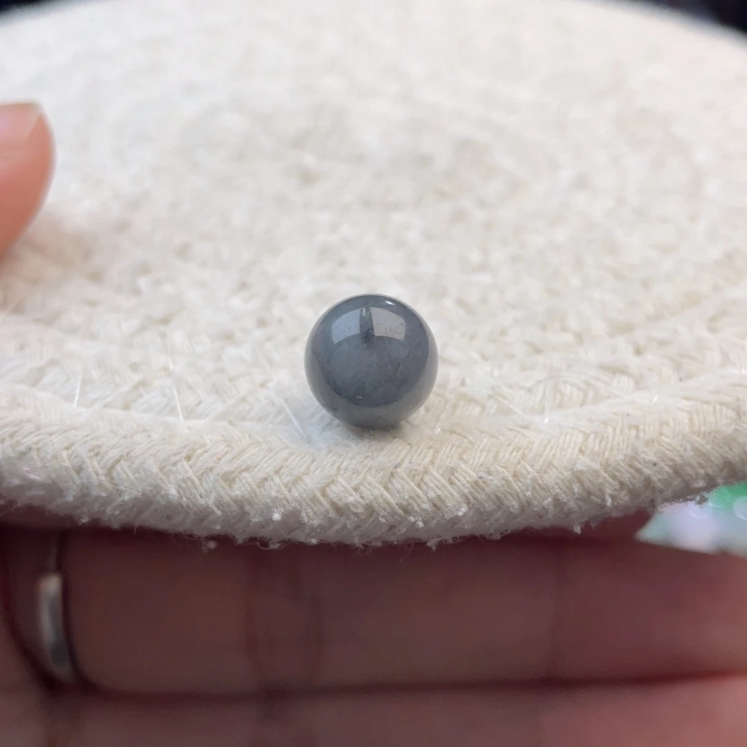 散珠翡翠特色乌鸡圆珠卡9.8mm
