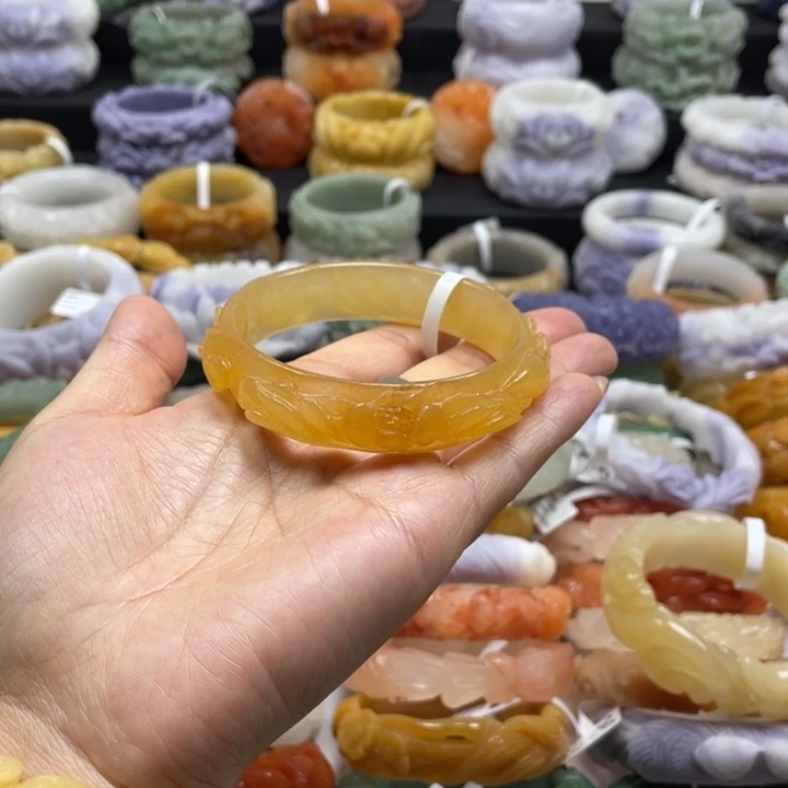 石英质玉未镶嵌手镯