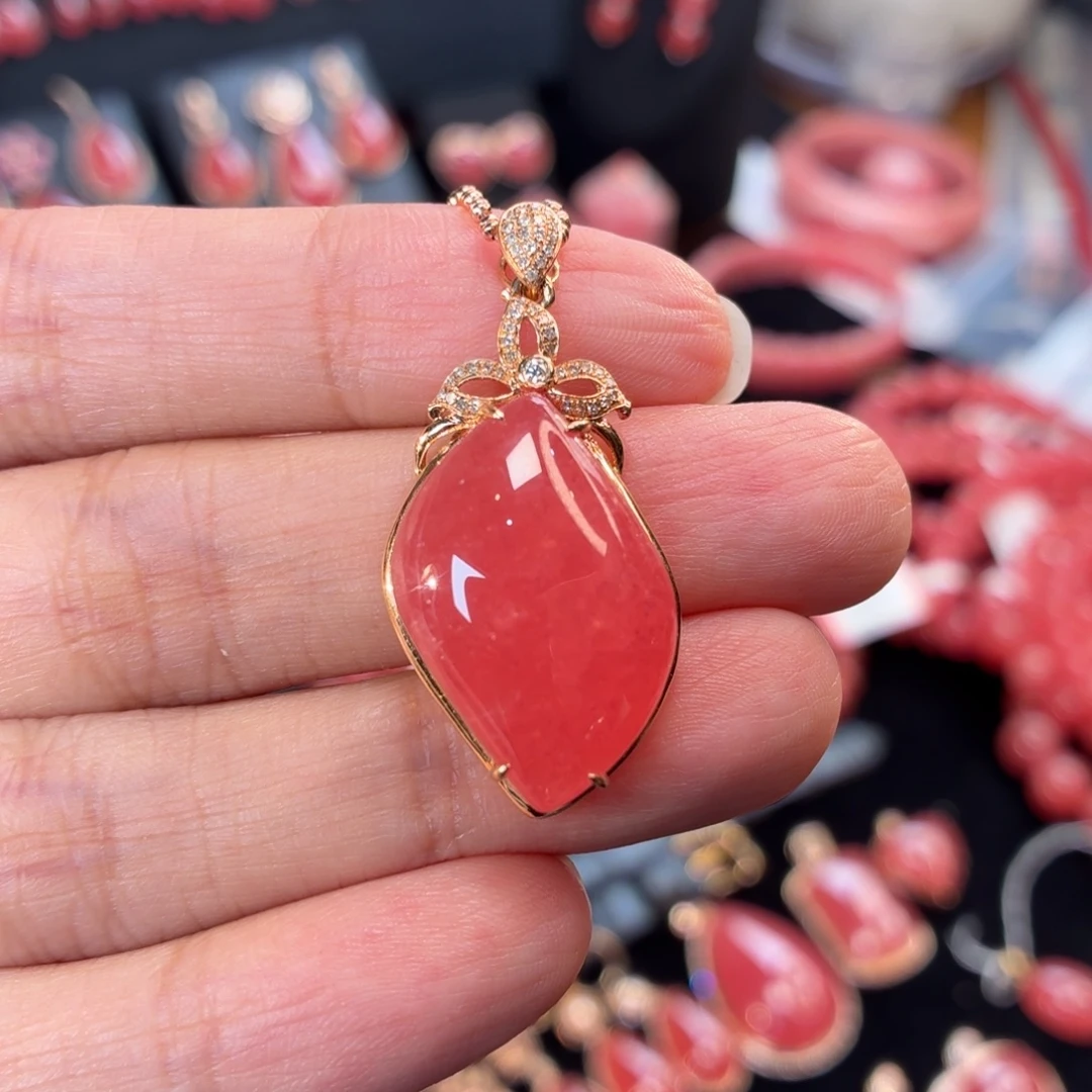 菱锰矿（红纹石）18K金镶嵌吊坠(不含链)